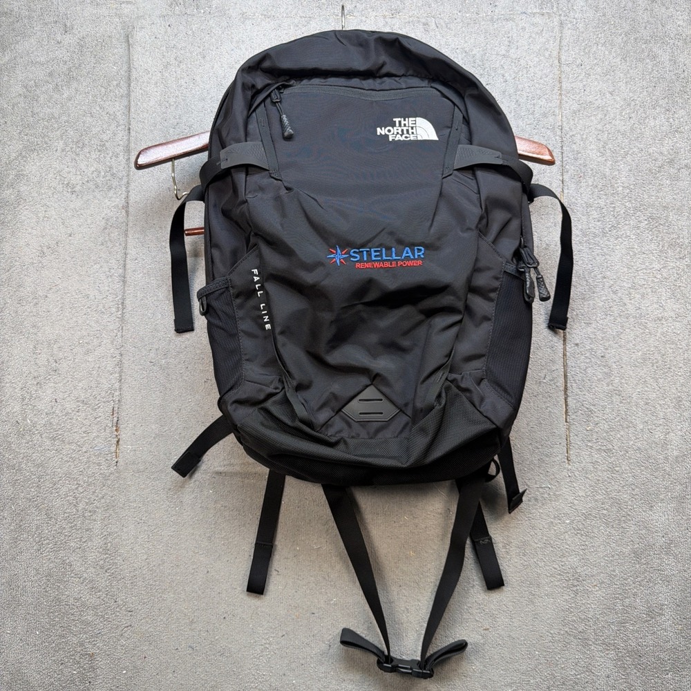 The North Face 28L Backpack Black Laptop Travel School FlexVent